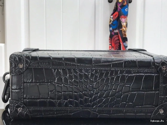 VUITTON TRUNK SOFT LOUIS 0514